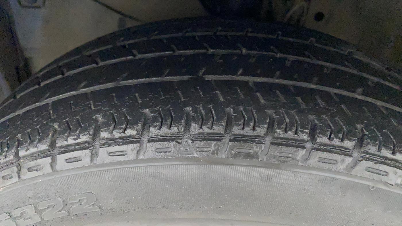 2013 Honda Amaze 1.5L I-DTEC S, Diesel, Manual, 97,892 km, Left Front Tyre Tread