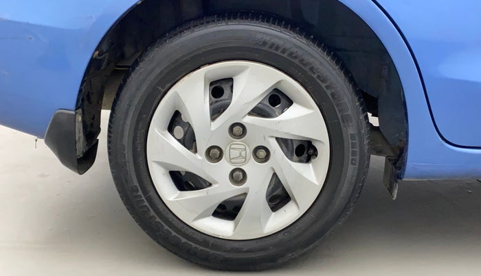 2013 Honda Amaze 1.5L I-DTEC S, Diesel, Manual, 97,892 km, Right Rear Wheel