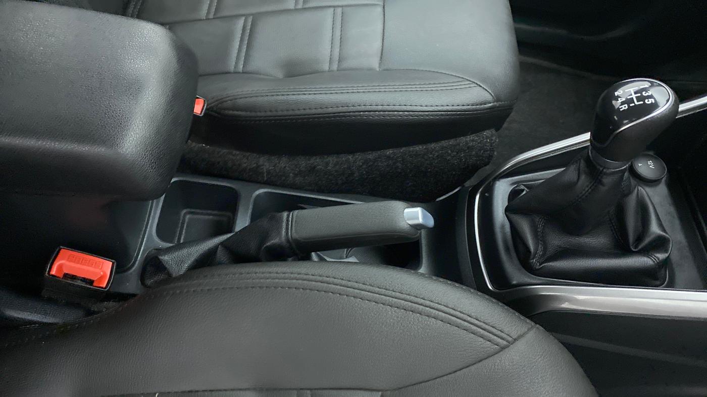 2019 Ford Ecosport 1.5TITANIUM TDCI, Diesel, Manual, 24,210 km, Gear Lever