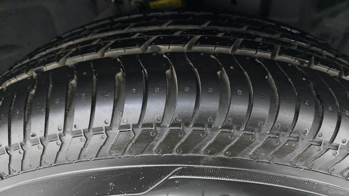2019 Ford Ecosport 1.5TITANIUM TDCI, Diesel, Manual, 24,210 km, Right Front Tyre Tread