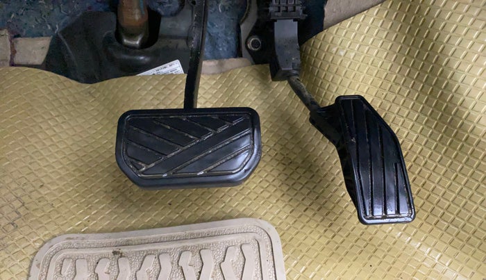 2019 Maruti Dzire VXI AMT, Petrol, Automatic, 57,928 km, Pedals