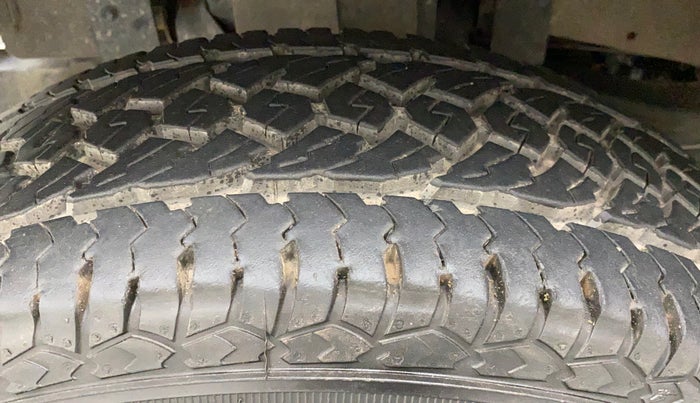 2011 Mahindra Thar CRDE 4X4 AC, Diesel, Manual, 60,803 km, Left Front Tyre Tread