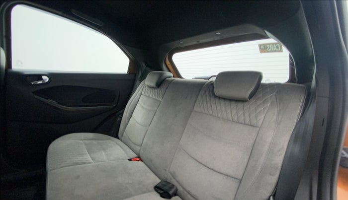 2019 Ford FREESTYLE TITANIUM 1.5 DIESEL, Diesel, Manual, 64,774 km, Right Side Rear Door Cabin
