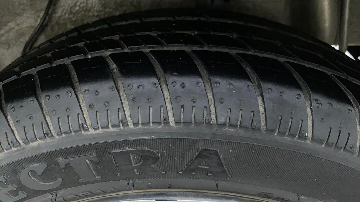 2019 Maruti Celerio ZXI D, Petrol, Manual, 10,700 km, Left Rear Tyre Tread