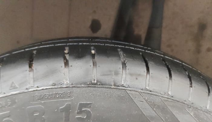 2024 Maruti Dzire ZXI CNG, CNG, Manual, 26,588 km, Left Rear Tyre Tread