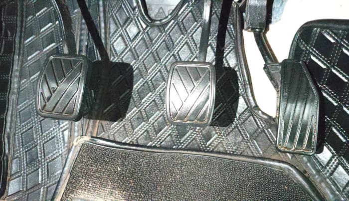 2024 Maruti Dzire ZXI CNG, CNG, Manual, 26,588 km, Pedals