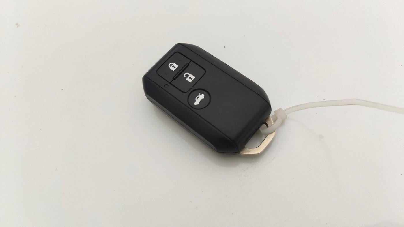 2024 Maruti Dzire ZXI CNG, CNG, Manual, 26,588 km, Key Close Up