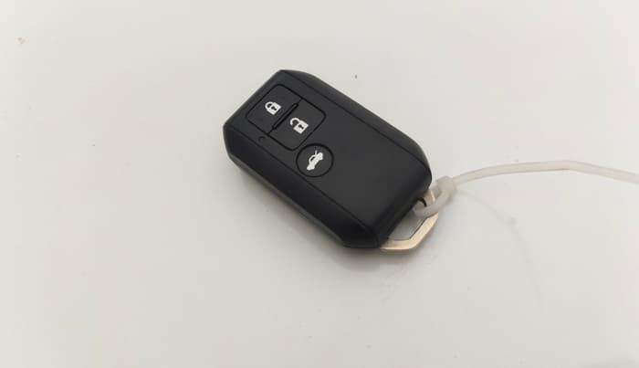 2024 Maruti Dzire ZXI CNG, CNG, Manual, 26,588 km, Key Close Up