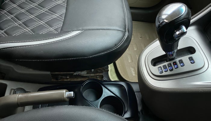 2012 Hyundai i10 ASTA 1.2 AT KAPPA2 WITH SUNROOF, Petrol, Automatic, 41,966 km, Gear Lever