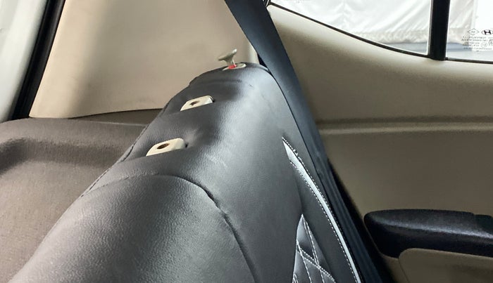 2012 Hyundai i10 ASTA 1.2 AT KAPPA2 WITH SUNROOF, Petrol, Automatic, 41,966 km, Second-row left seat - Headrest missing