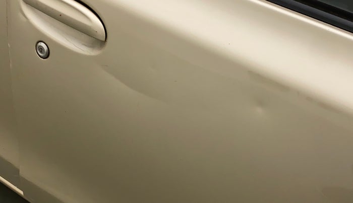 2011 Toyota Etios Liva G, Petrol, Manual, 50,056 km, Driver-side door - Minor scratches