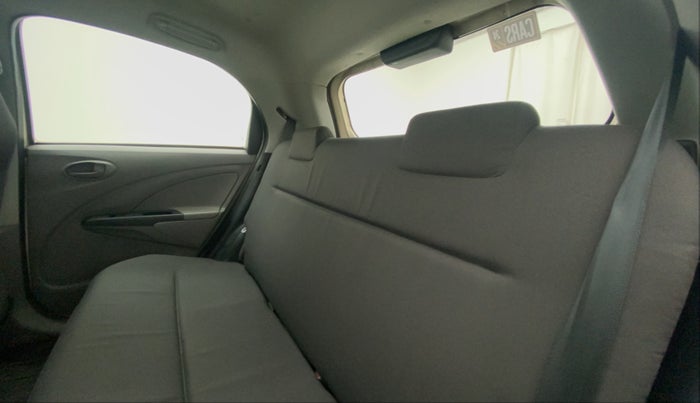 2011 Toyota Etios Liva G, Petrol, Manual, 50,056 km, Right Side Rear Door Cabin