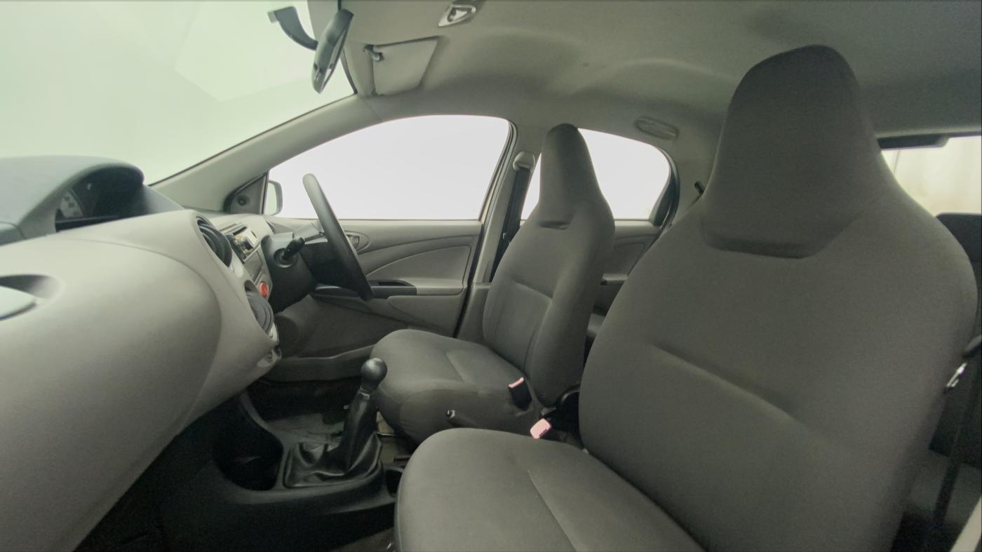 2011 Toyota Etios Liva G, Petrol, Manual, 50,056 km, Right Side Front Door Cabin