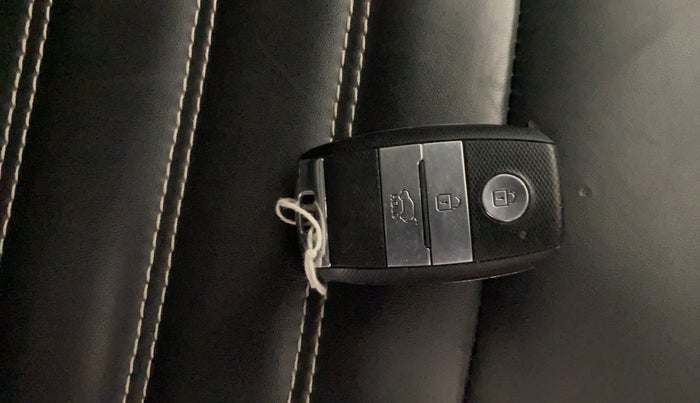 2020 KIA SELTOS HTX 1.5 PETROL, Petrol, Manual, 58,595 km, Key Close Up