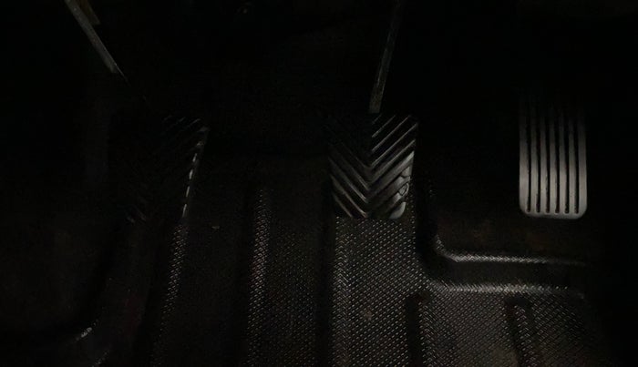 2020 KIA SELTOS HTX 1.5 PETROL, Petrol, Manual, 58,595 km, Pedals