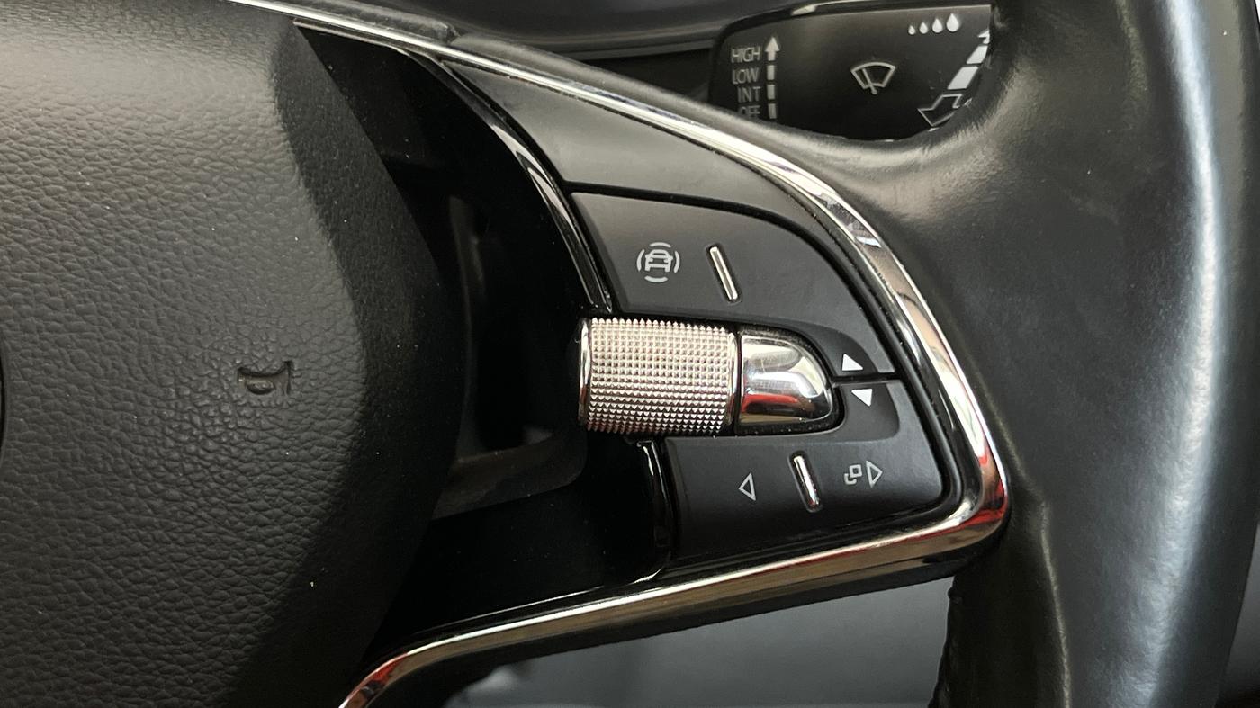2021 Skoda KUSHAQ STYLE 1.0L TSI MT, Petrol, Manual, 98,136 km, Adaptive Cruise Control