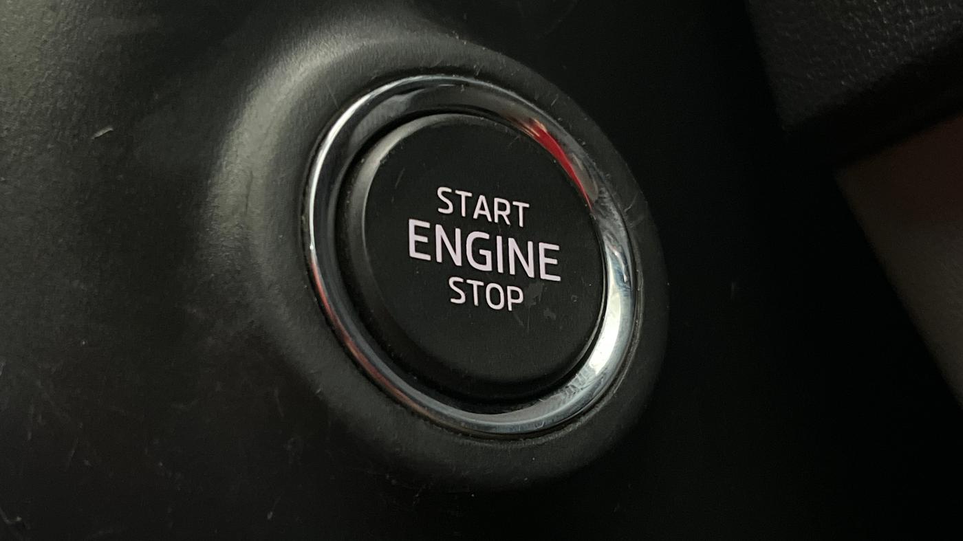 2021 Skoda KUSHAQ STYLE 1.0L TSI MT, Petrol, Manual, 98,136 km, Keyless Start/ Stop Button
