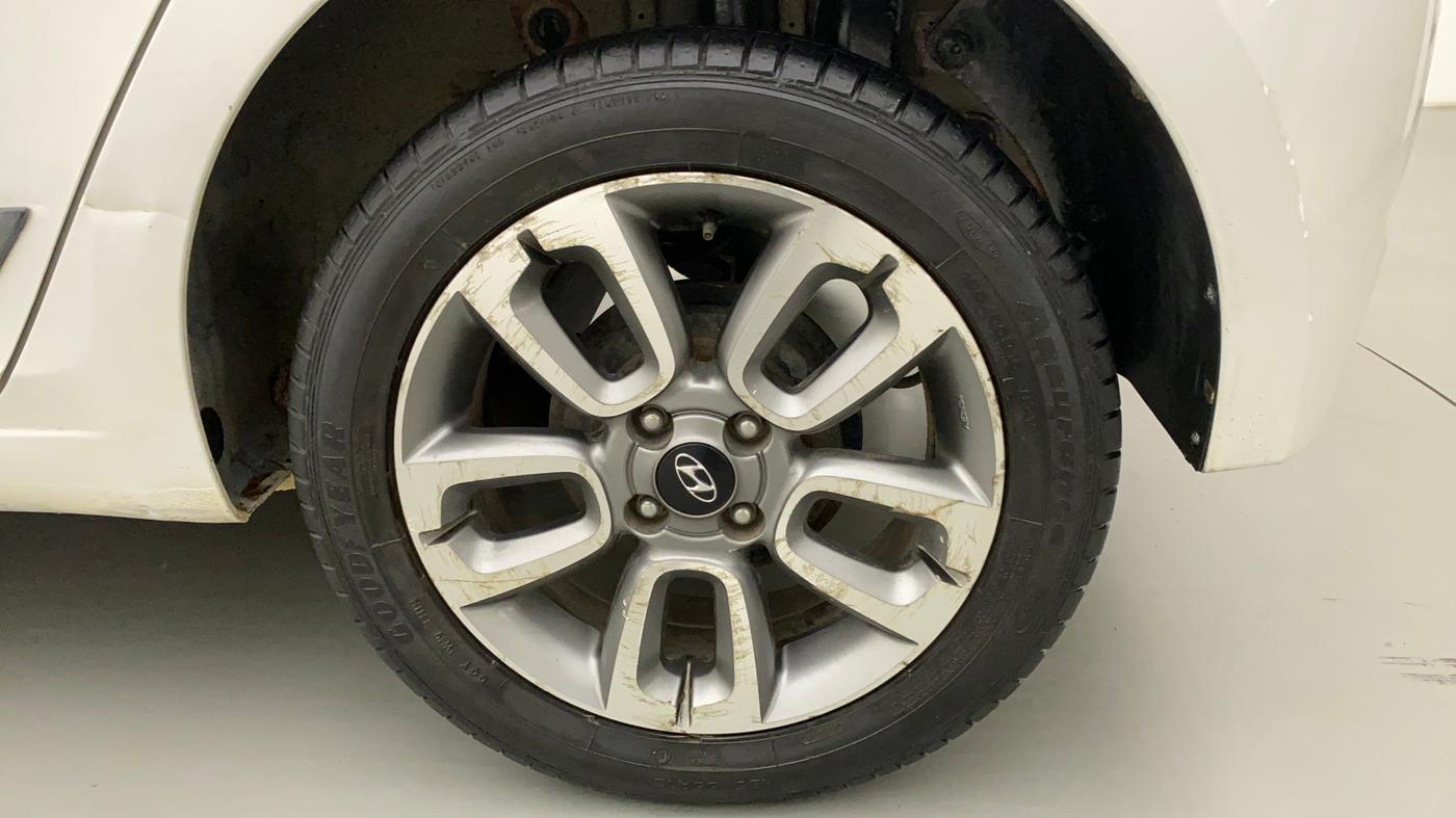 2015 Hyundai Elite i20 SPORTZ 1.2, Petrol, Manual, 15,511 km, Left Rear Wheel