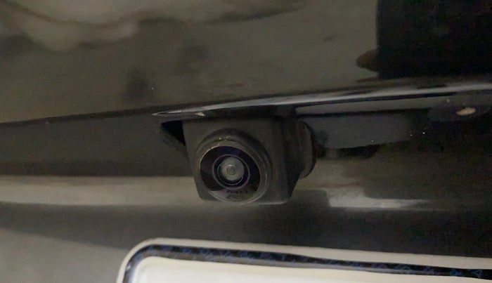 2025 Maruti XL6 ALPHA AT, Petrol, Automatic, 19,583 km, Parking Camera