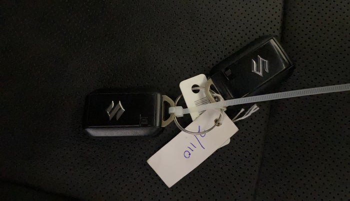 2025 Maruti XL6 ALPHA AT, Petrol, Automatic, 19,583 km, Key Close Up