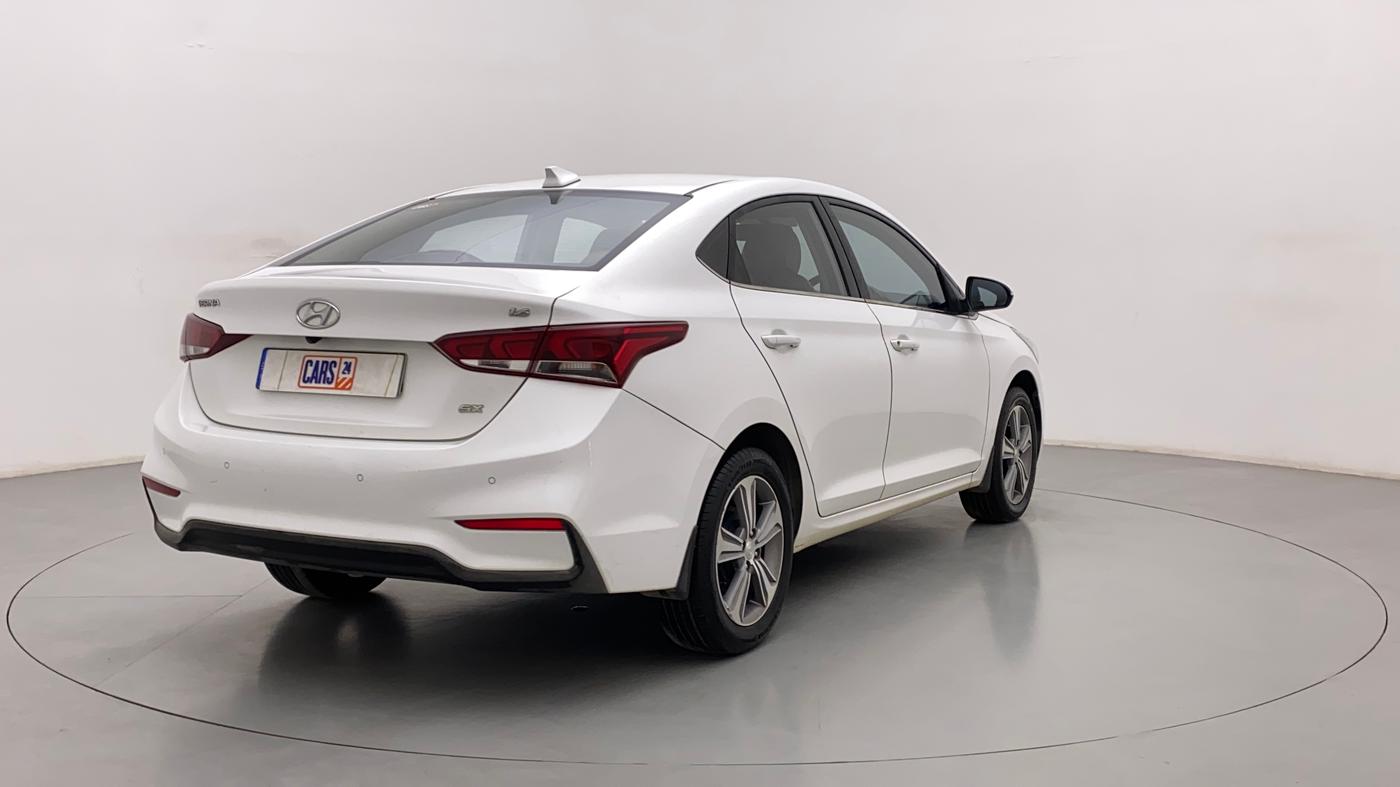 2017 Hyundai Verna 1.6 VTVT SX, CNG, Manual, 76,060 km, Right Back Diagonal