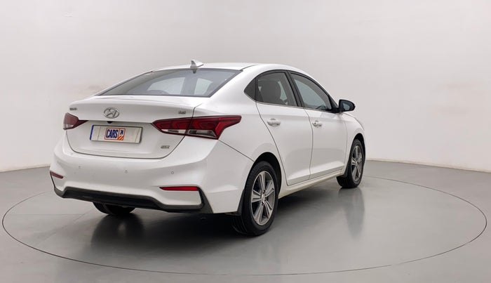 2017 Hyundai Verna 1.6 VTVT SX, CNG, Manual, 76,060 km, Right Back Diagonal