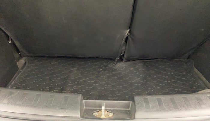 2017 Maruti Swift ZXI, Petrol, Manual, 40,771 km, Boot Inside