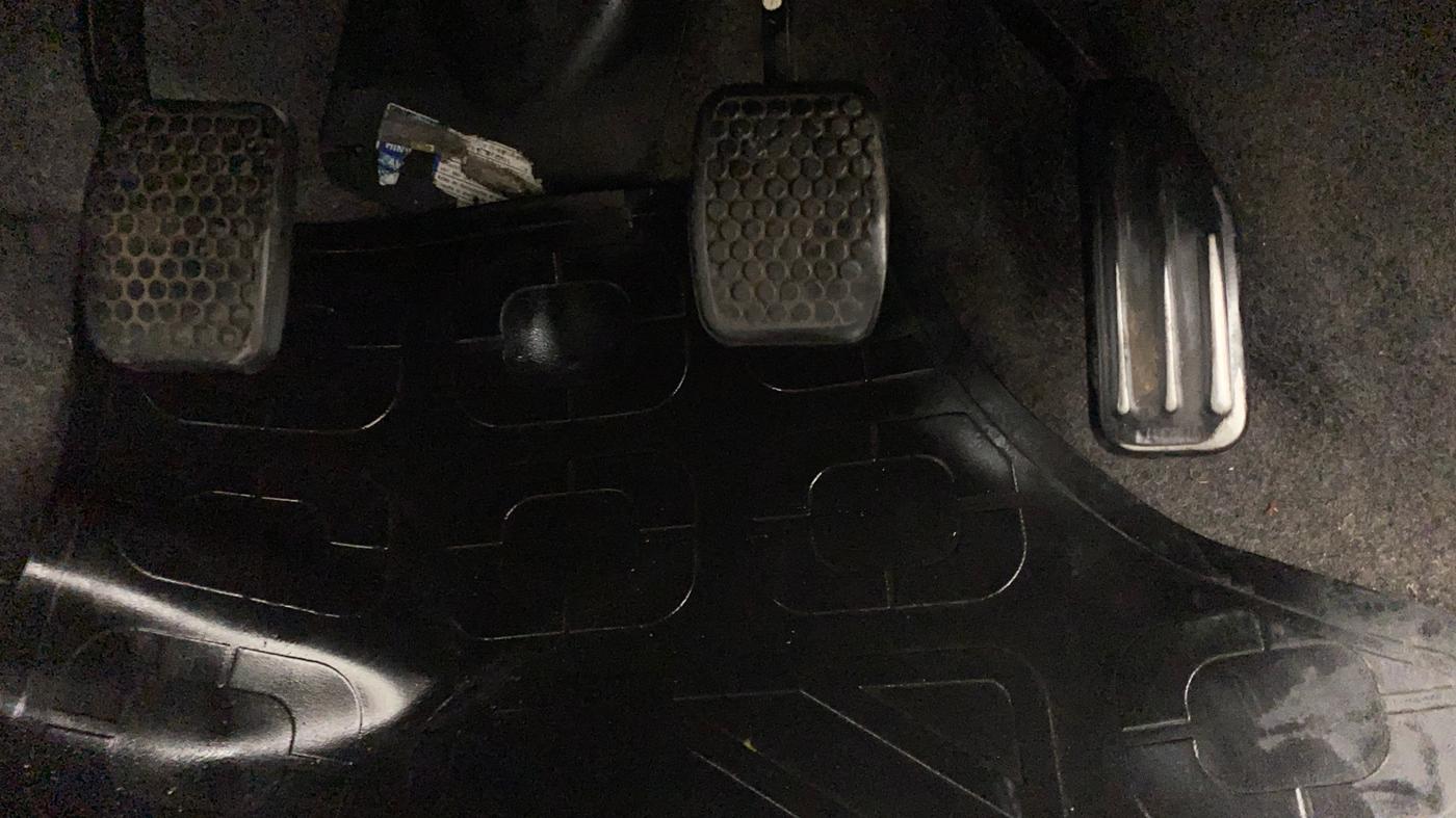 2013 Maruti Alto K10 VXI, Petrol, Manual, 74,689 km, Pedals