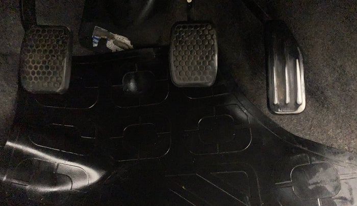 2013 Maruti Alto K10 VXI, Petrol, Manual, 74,689 km, Pedals
