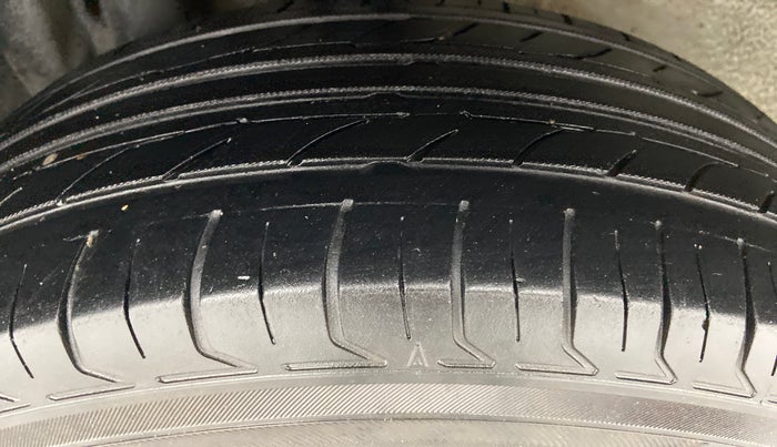 2014 Fiat Grand Punto DYNAMIC 1.3, Diesel, Manual, 64,659 km, Right Rear Tyre Tread