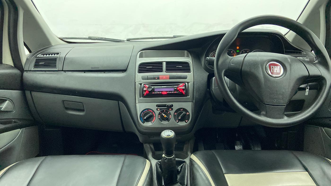 2014 Fiat Grand Punto DYNAMIC 1.3, Diesel, Manual, 64,659 km, Dashboard