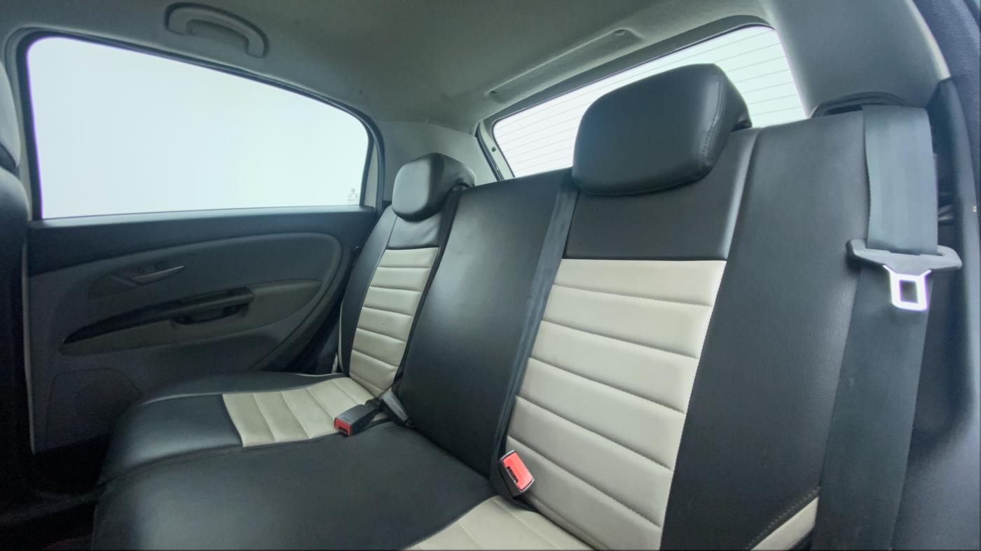 2014 Fiat Grand Punto DYNAMIC 1.3, Diesel, Manual, 64,659 km, Right Side Rear Door Cabin