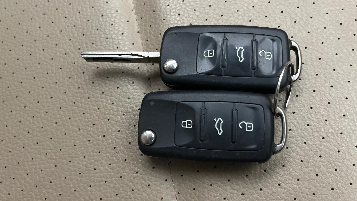 2016 Volkswagen Vento HIGHLINE PETROL AT, Petrol, Automatic, 44,167 km, Key Close Up