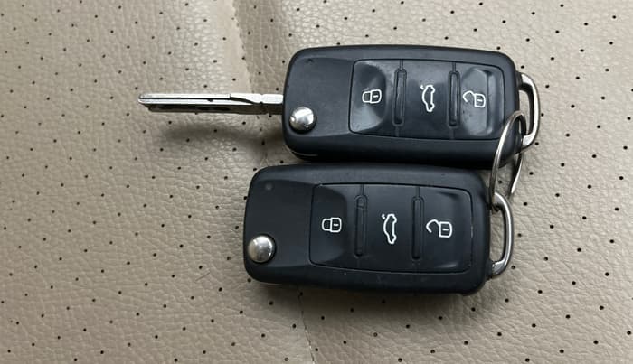 2016 Volkswagen Vento HIGHLINE PETROL AT, Petrol, Automatic, 44,167 km, Key Close Up