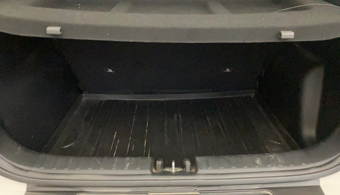 2023 KIA SONET HTK PLUS 1.0 IMT, Petrol, Manual, 12,540 km, Boot Inside