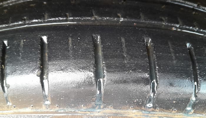 2023 Maruti Baleno ALPHA 1.2 AGS, Petrol, Automatic, 65,327 km, Right Front Tyre Tread