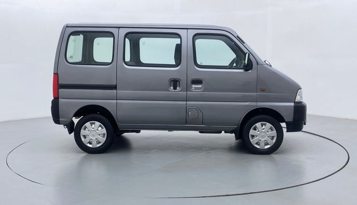 2017 Maruti Eeco 5 STR, Petrol, Manual, 31,809 km, Right Side