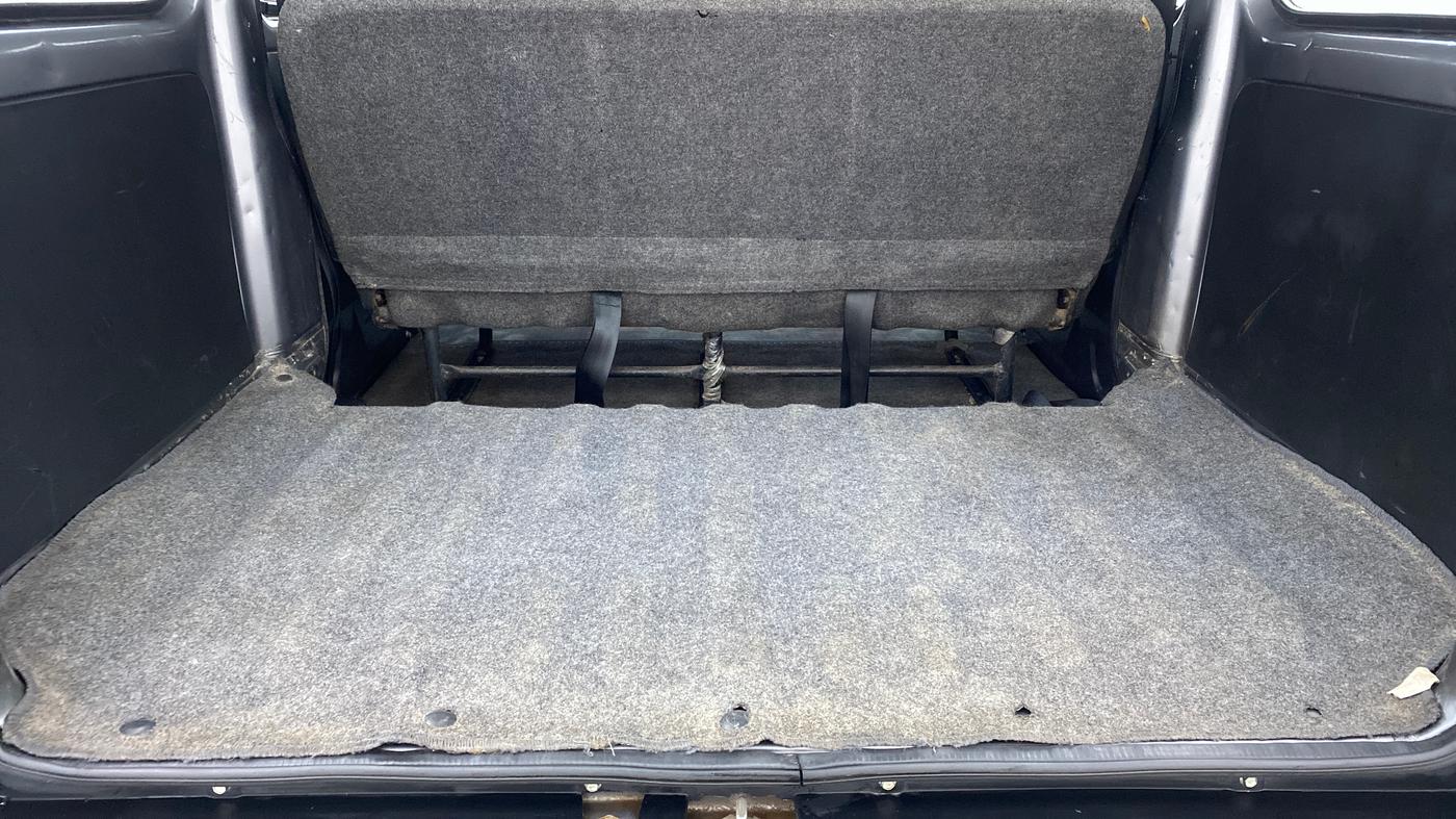 2017 Maruti Eeco 5 STR, Petrol, Manual, 31,809 km, Boot Inside