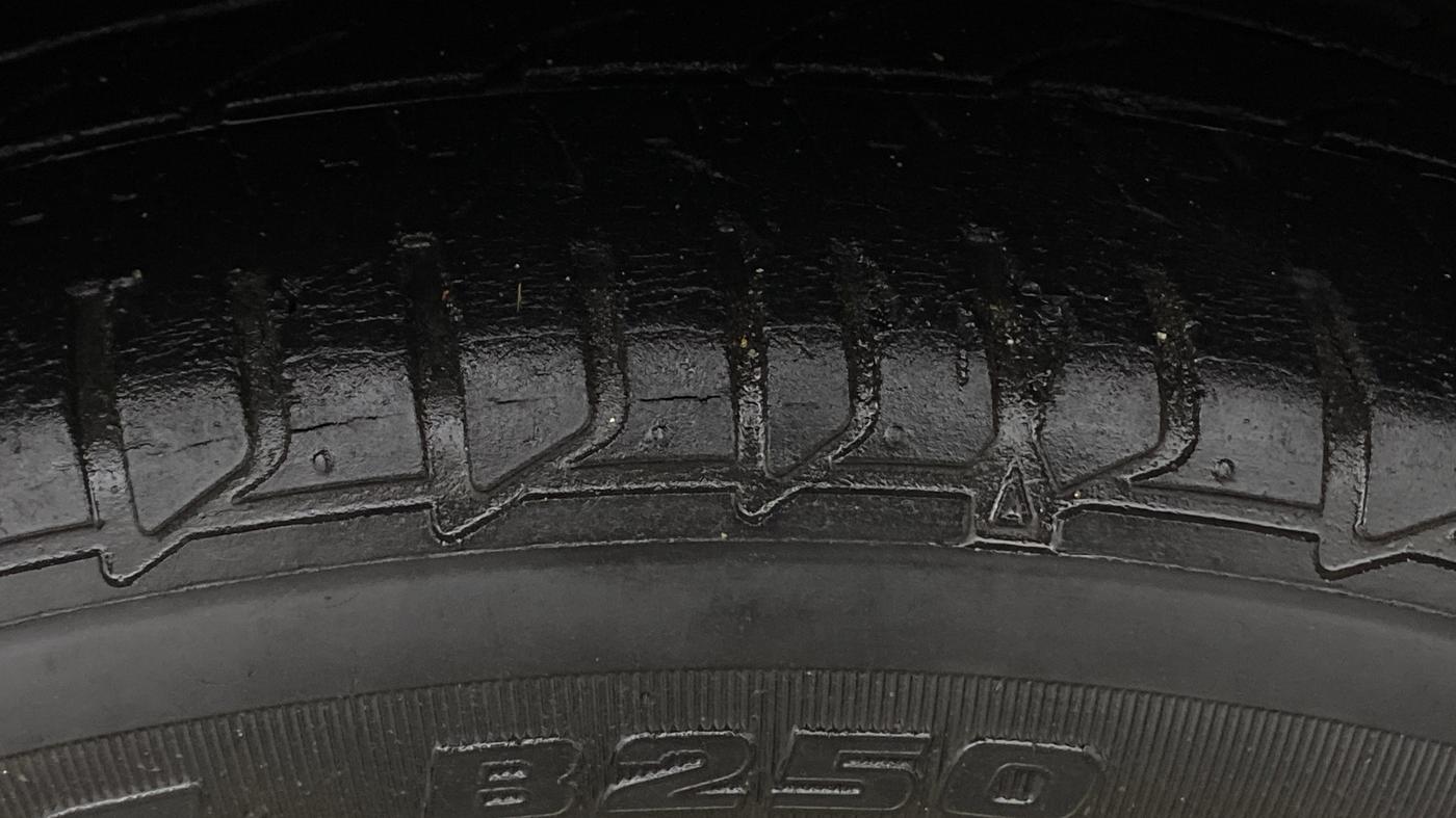 2015 Hyundai i20 Active 1.2 S, Petrol, Manual, 37,698 km, Right Front Tyre Tread