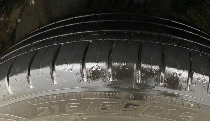 2023 MG HECTOR SHARP 1.5 PETROL CVT, Petrol, Automatic, 12,146 km, Left Front Tyre Tread