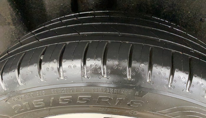 2023 MG HECTOR SHARP 1.5 PETROL CVT, Petrol, Automatic, 12,146 km, Right Rear Tyre Tread