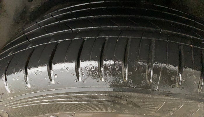 2023 MG HECTOR SHARP 1.5 PETROL CVT, Petrol, Automatic, 12,146 km, Left Rear Tyre Tread