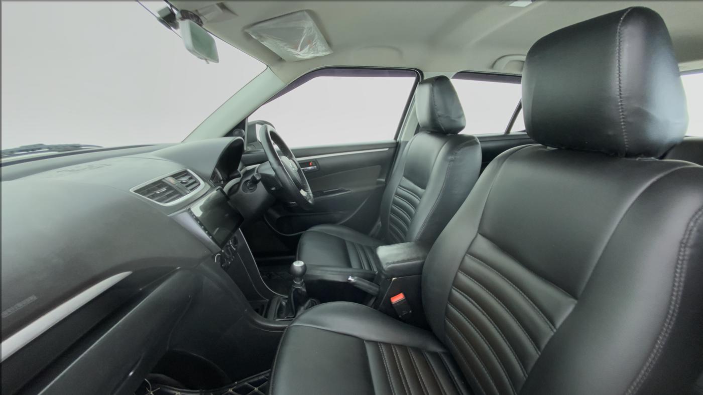 2017 Maruti Swift VXI OPT, CNG, Manual, 51,724 km, Right Side Front Door Cabin