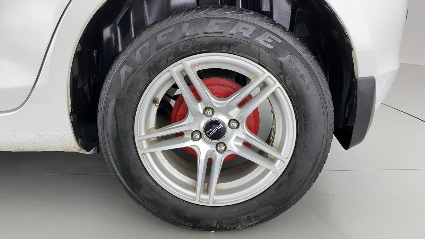 2017 Maruti Swift VXI OPT, CNG, Manual, 51,724 km, Left Rear Wheel