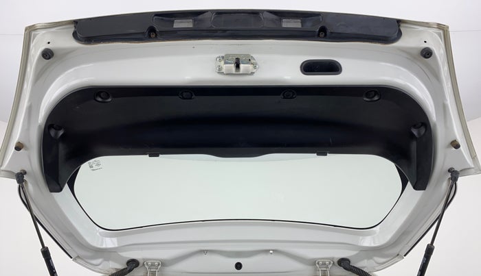 2017 Maruti Swift VXI OPT, CNG, Manual, 51,724 km, Boot Door Open