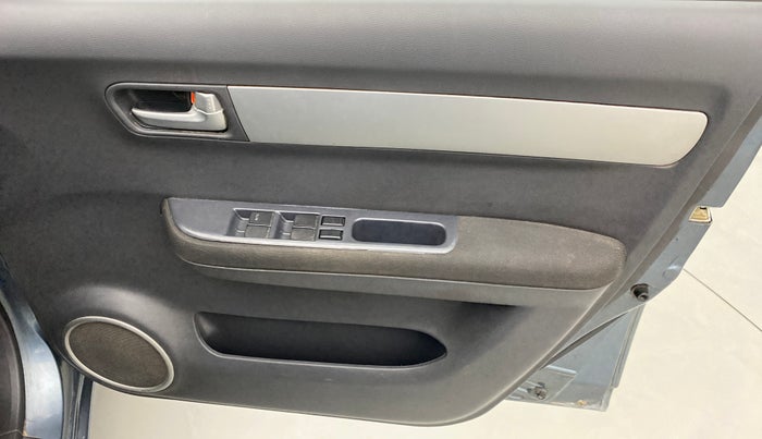 2010 Maruti Swift VXI D, Petrol, Manual, 62,554 km, Driver Side Door Panels Control