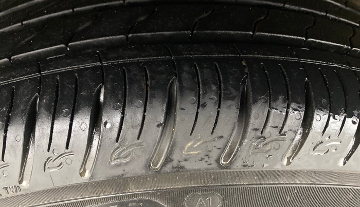 2022 KIA SONET HTX 1.0 IMT, Petrol, Manual, 16,388 km, Right Rear Tyre Tread