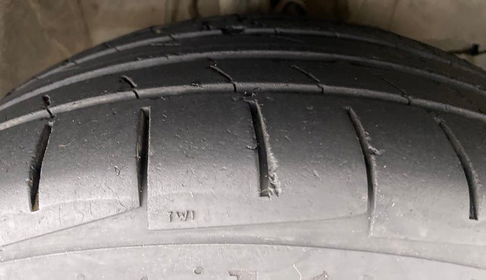 2017 Honda WR-V 1.5 i-DTEC VX MT, Diesel, Manual, 96,792 km, Right Front Tyre Tread