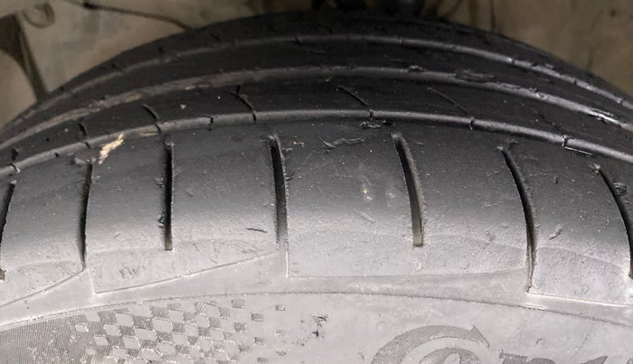 2017 Honda WR-V 1.5 i-DTEC VX MT, Diesel, Manual, 96,792 km, Left Front Tyre Tread
