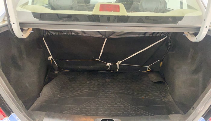 2015 Maruti Swift Dzire VXI, Petrol, Manual, 71,542 km, Boot Inside